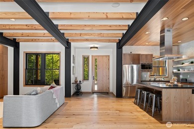 Escape to a refined mountain retreat in the private community of - photo 7