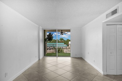 This is a modern, fully updated beautiful 2 bedroom, 1.5 bath - photo 8