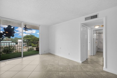 This is a modern, fully updated beautiful 2 bedroom, 1.5 bath - photo 9