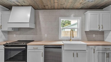 Discover the perfect blend of charm, character, and modern - photo 11
