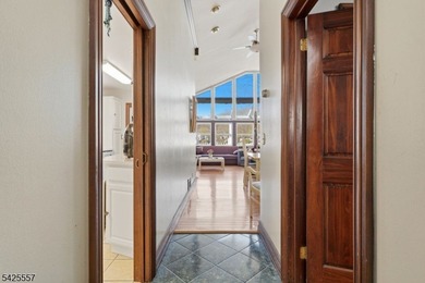 Spacious 4-bedroom, 3-bath waterfront home located on Crescent - photo 14