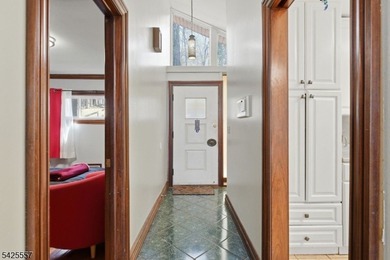 Spacious 4-bedroom, 3-bath waterfront home located on Crescent - photo 15