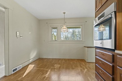 This Boothbay home is conveniently located near Boothbay Harbor - photo 17