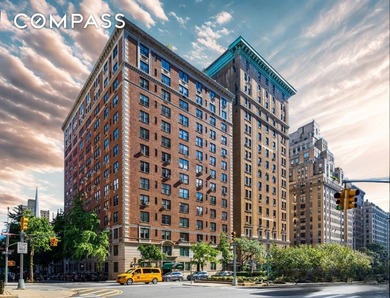Grand Scale Prewar Elegance on Park Avenue Residence 14C at 911 - photo 17