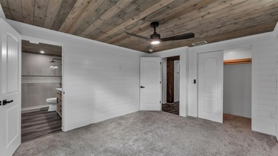 Discover the perfect blend of charm, character, and modern - photo 19