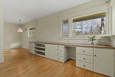 This Boothbay home is conveniently located near Boothbay Harbor - photo 20