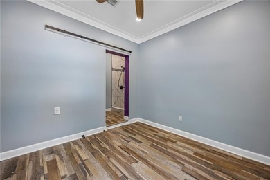 Plenty of space in Downtown Historic Saint Marys! Sitting - photo 26