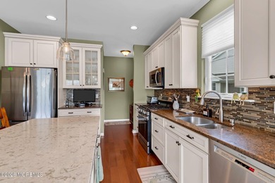 Beautifully upgraded 2-bedroom plus den home featuring an - photo 7