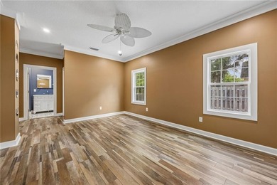 Plenty of space in Downtown Historic Saint Marys! Sitting - photo 28