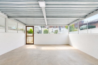 Located in Prime Dyker Heights! Well-maintained legal two - photo 5