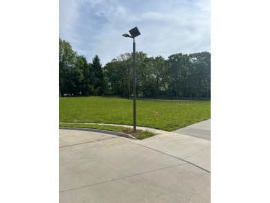 (private lake, pond, creek) Lot For Sale in Springfield Missouri