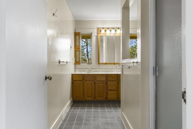 This Boothbay home is conveniently located near Boothbay Harbor - photo 43