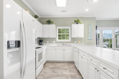 Motivated Seller! Welcome to this beautifully maintained - photo 4