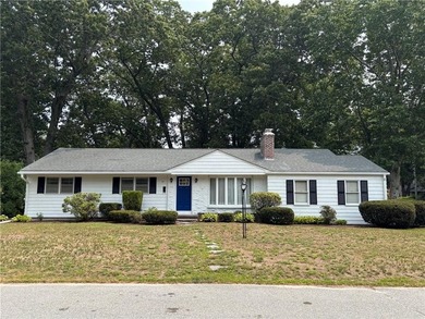 Situated on a desirable corner lot in the sought after Cowesett - photo 1