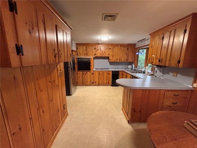 Situated on a desirable corner lot in the sought after Cowesett - photo 6