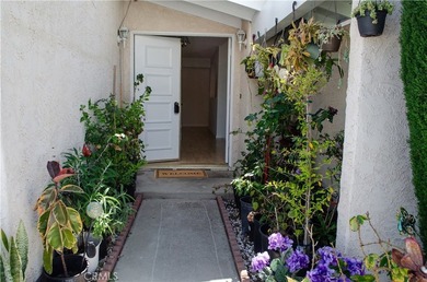 Lovely 3 bedroom, 2 bath home, plus a bonus room that can be - photo 6