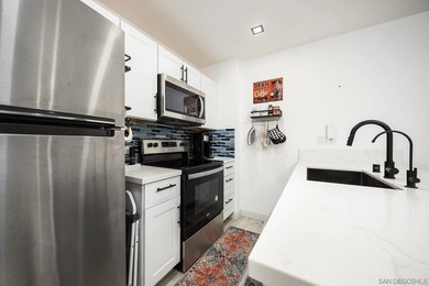Completely updated Point Loma townhouse is situated in an ideal - photo 7