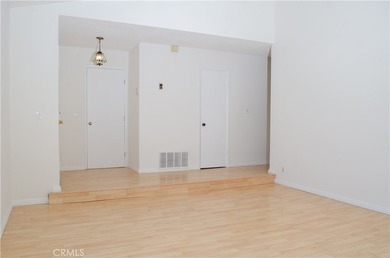 Lovely 3 bedroom, 2 bath home, plus a bonus room that can be - photo 8