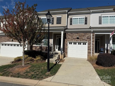 Lake Wylie Townhome/Townhouse For Sale in Belmont North Carolina