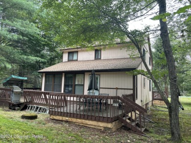 Big Bass Lake Home For Sale in Clifton Pennsylvania