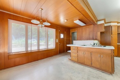 Endless Possibilities on Lake Delton! Bring your vision and - photo 11