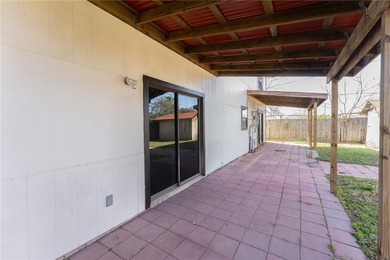 SELLER OFFERING $5,000 IN SELLER CREDITS! Spacious 6-bedroom - photo 36