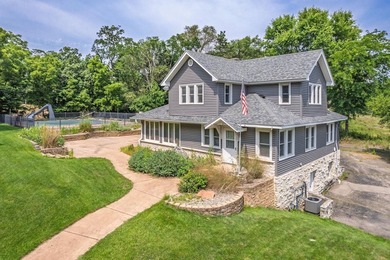 Endless Possibilities on Lake Delton! Bring your vision and - photo 37
