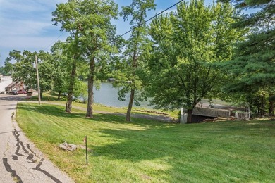Endless Possibilities on Lake Delton! Bring your vision and - photo 55