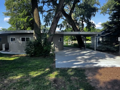 Modern Comfort Meets Lakeside Charm on Johnson Lake! - photo 3