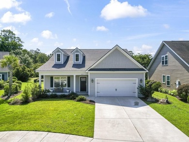 Nearly new 4-bedroom, 3-bathroom home in the gated, natural gas - photo 1