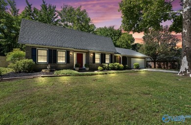 Spacious and move in ready, this beautifully updated 4-bedroom - photo 1