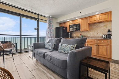 Welcome to this stunning one-bedroom, one-bathroom oceanfront - photo 9