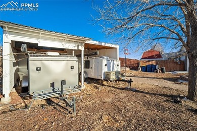 Welcome to the perfect blend of country living and city