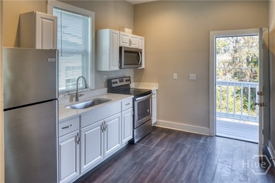 Exceptional opportunity to own a fully renovated duplex in - photo 11
