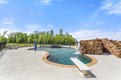 It is my pleasure to present this unparalleled, sprawling Lake - photo 16