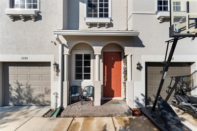 SELLER MOTIVATED! Welcome to your stunning 3 bedroom and 2.5 - photo 3