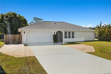 Port Charlotte Waterway Area Home For Sale in Port Charlotte Florida