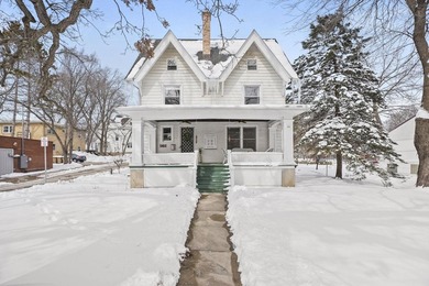 Lake Monona Home For Sale in Madison Wisconsin