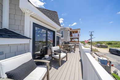 Perfectly positioned second back from the beach, this - photo 32