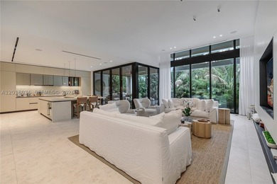 Discover elevated luxury living in the heart of the exclusive - photo 6