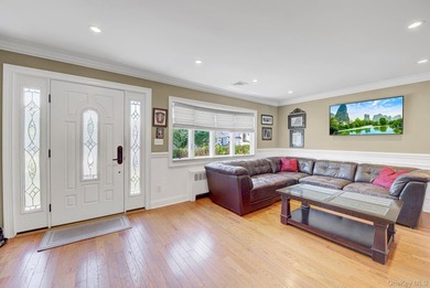 Welcome to this beautiful multi-level home offering the perfect - photo 4