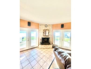 PRICE IMPROVEMENT!! Unique Lake Eddins Chalet On PRIME Lot!!! - photo 14