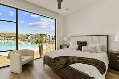 Positioned right on the lagoon in one of the most active and - photo 16