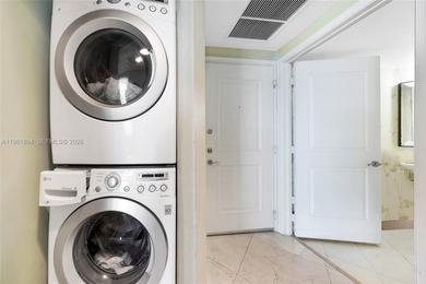 Best Line in the Building | Stunning Bay & Skyline Views!