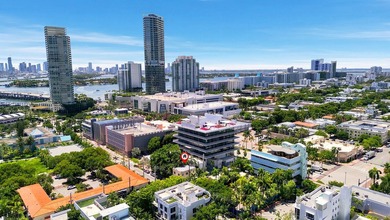 Rare opportunity to create a one-of-a-kind property in the heart - photo 20