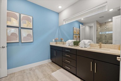 Select HOLIDAY WEEK SHOWINGS.  RARE 9 BEDROOM ***Only 4 years - photo 21