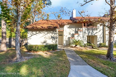 Lake Condo For Sale in Jacksonville, Florida