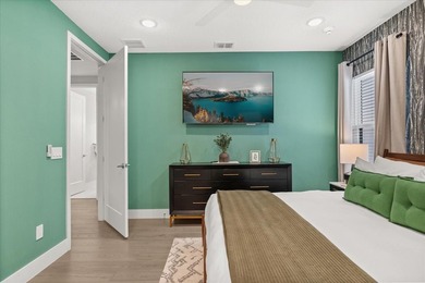 Select HOLIDAY WEEK SHOWINGS.  RARE 9 BEDROOM ***Only 4 years - photo 24