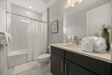 Select HOLIDAY WEEK SHOWINGS.  RARE 9 BEDROOM ***Only 4 years - photo 27