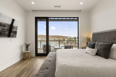 Positioned right on the lagoon in one of the most active and - photo 27
